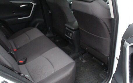 Toyota RAV4, 2021 год, 3 750 000 рублей, 19 фотография