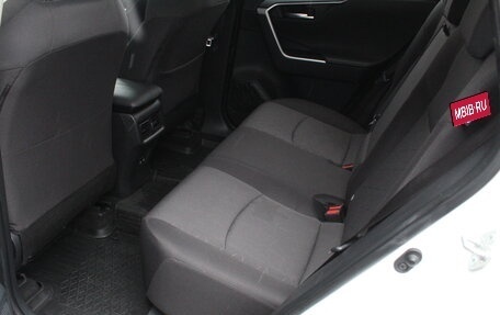 Toyota RAV4, 2021 год, 3 750 000 рублей, 20 фотография