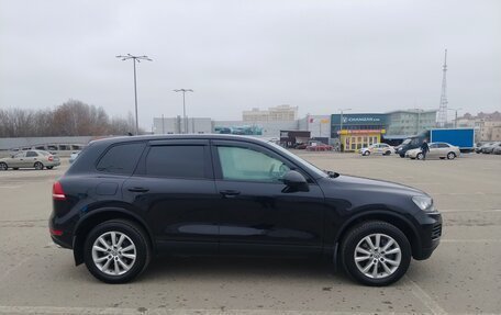 Volkswagen Touareg III, 2013 год, 2 390 000 рублей, 4 фотография
