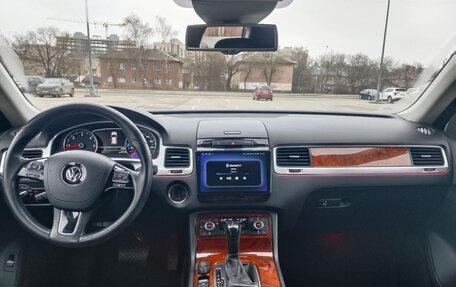 Volkswagen Touareg III, 2013 год, 2 390 000 рублей, 16 фотография