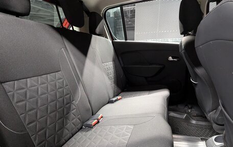 Renault Sandero II рестайлинг, 2017 год, 1 050 000 рублей, 31 фотография