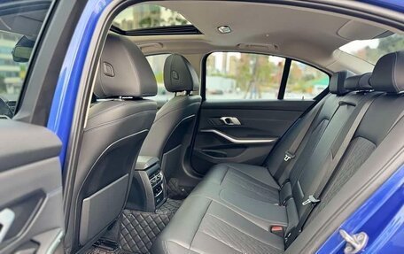 BMW 3 серия, 2022 год, 2 747 000 рублей, 11 фотография