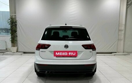 Volkswagen Tiguan II, 2018 год, 2 449 900 рублей, 4 фотография