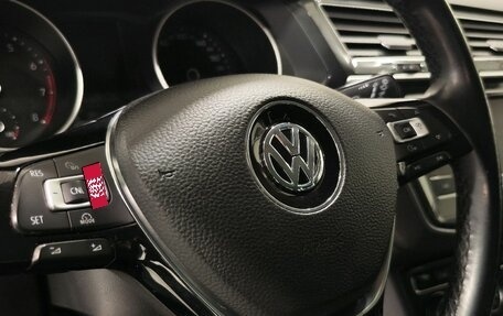 Volkswagen Tiguan II, 2018 год, 2 449 900 рублей, 19 фотография