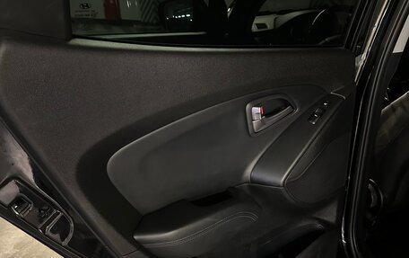 Hyundai ix35 I рестайлинг, 2013 год, 1 500 000 рублей, 10 фотография