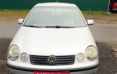 Volkswagen Polo IV рестайлинг, 2003 год, 320 000 рублей, 2 фотография