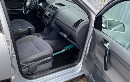 Volkswagen Polo IV рестайлинг, 2003 год, 320 000 рублей, 12 фотография