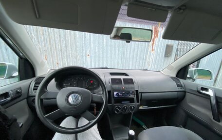 Volkswagen Polo IV рестайлинг, 2003 год, 320 000 рублей, 14 фотография