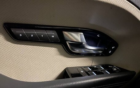 Land Rover Range Rover Evoque I, 2013 год, 2 100 000 рублей, 13 фотография