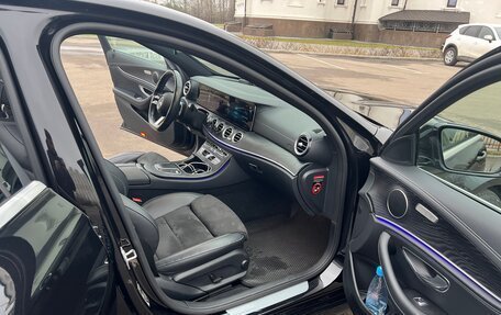 Mercedes-Benz E-Класс, 2020 год, 4 100 000 рублей, 11 фотография