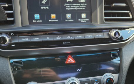 Hyundai Elantra VI рестайлинг, 2020 год, 1 350 000 рублей, 9 фотография