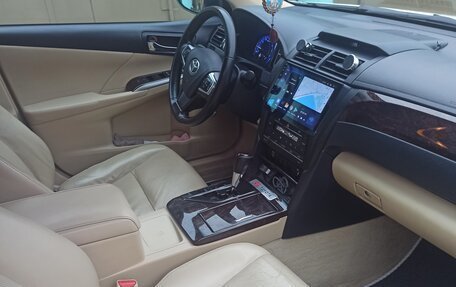 Toyota Camry, 2015 год, 1 780 000 рублей, 6 фотография