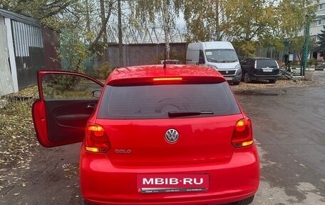Volkswagen Polo VI (EU Market), 2010 год, 410 000 рублей, 2 фотография