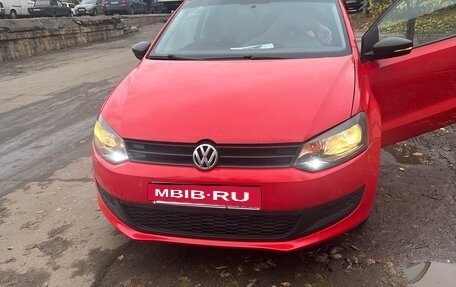 Volkswagen Polo VI (EU Market), 2010 год, 410 000 рублей, 3 фотография