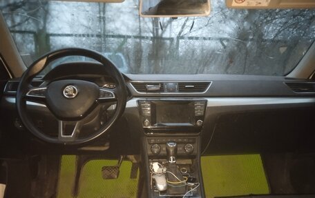 Skoda Superb III рестайлинг, 2016 год, 1 050 000 рублей, 14 фотография