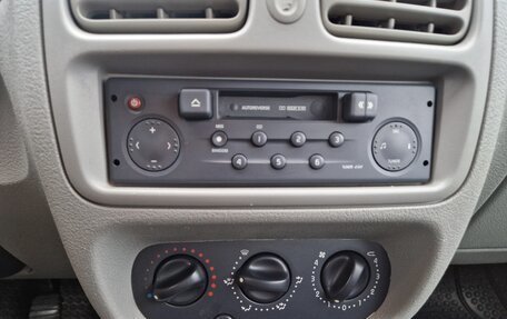 Renault Symbol I, 2004 год, 400 000 рублей, 16 фотография