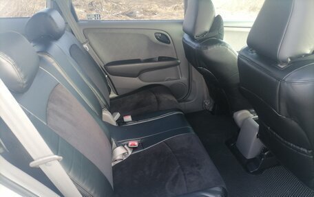 Honda Stream II, 2010 год, 930 000 рублей, 2 фотография