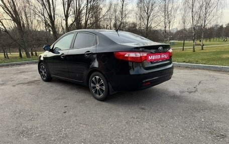 KIA Rio III рестайлинг, 2014 год, 620 000 рублей, 2 фотография