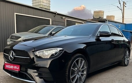 Mercedes-Benz E-Класс, 2022 год, 5 870 000 рублей, 3 фотография