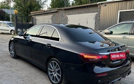 Mercedes-Benz E-Класс, 2022 год, 5 870 000 рублей, 6 фотография