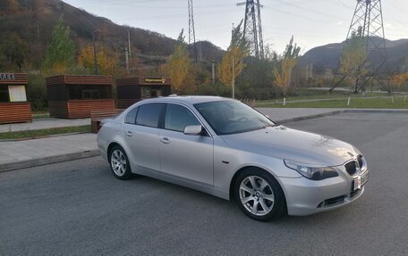 BMW 5 серия, 2004 год, 1 066 666 рублей, 1 фотография