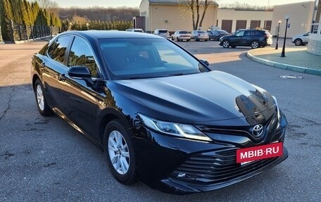 Toyota Camry, 2019 год, 2 740 000 рублей, 2 фотография