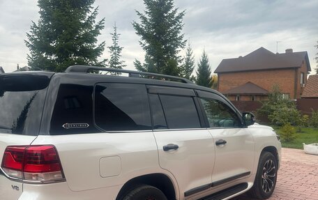 Toyota Land Cruiser 200, 2017 год, 6 500 000 рублей, 3 фотография