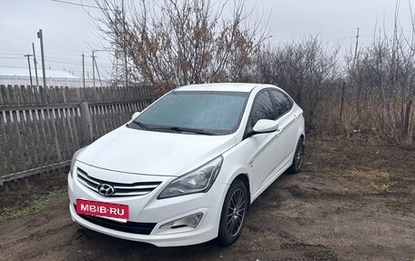 Hyundai Solaris II рестайлинг, 2016 год, 800 000 рублей, 8 фотография