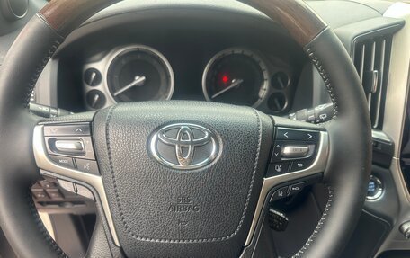 Toyota Land Cruiser 200, 2017 год, 6 500 000 рублей, 6 фотография