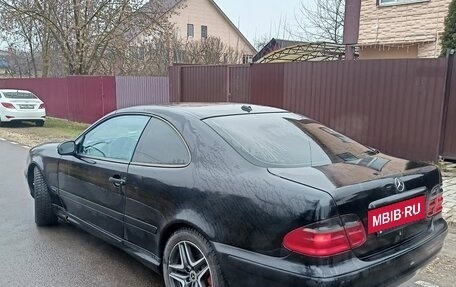 Mercedes-Benz CLK-Класс, 2001 год, 550 000 рублей, 6 фотография