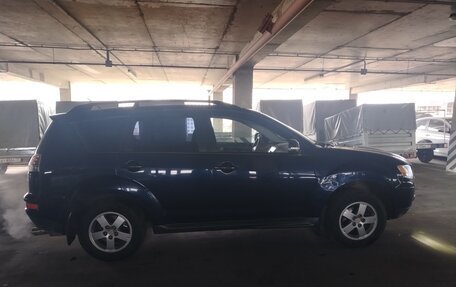 Mitsubishi Outlander III рестайлинг 3, 2011 год, 850 000 рублей, 5 фотография