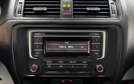 Volkswagen Jetta VI, 2015 год, 895 000 рублей, 18 фотография