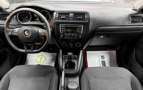 Volkswagen Jetta VI, 2015 год, 895 000 рублей, 11 фотография