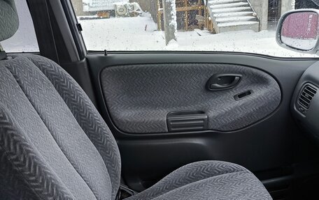 Suzuki Escudo III, 2002 год, 970 000 рублей, 11 фотография