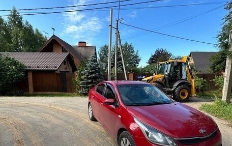 KIA Rio IV, 2018 год, 950 000 рублей, 2 фотография