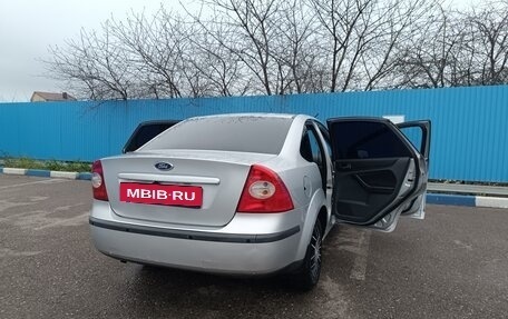 Ford Focus II рестайлинг, 2006 год, 393 000 рублей, 23 фотография