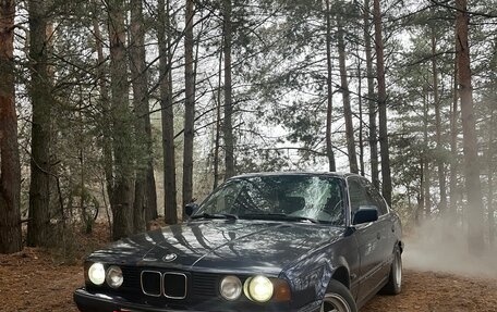 BMW 5 серия, 1992 год, 450 000 рублей, 3 фотография