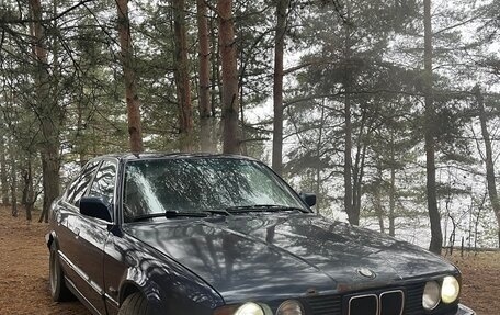 BMW 5 серия, 1992 год, 450 000 рублей, 2 фотография