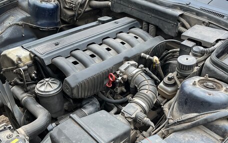 BMW 5 серия, 1992 год, 450 000 рублей, 16 фотография