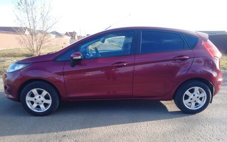 Ford Fiesta, 2010 год, 560 000 рублей, 2 фотография