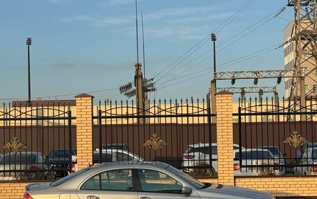 Mercedes-Benz E-Класс, 2003 год, 800 000 рублей, 2 фотография