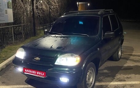 Chevrolet Niva I рестайлинг, 2004 год, 300 000 рублей, 2 фотография