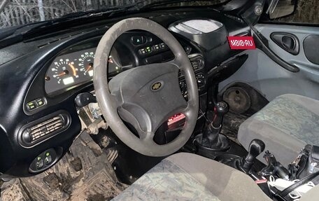 Chevrolet Niva I рестайлинг, 2004 год, 300 000 рублей, 9 фотография