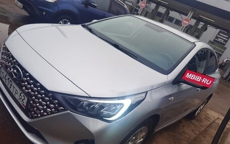 Hyundai Solaris II рестайлинг, 2021 год, 1 650 000 рублей, 3 фотография