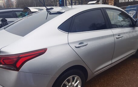 Hyundai Solaris II рестайлинг, 2021 год, 1 650 000 рублей, 5 фотография