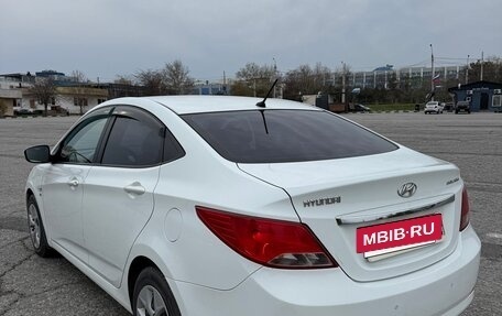 Hyundai Solaris II рестайлинг, 2015 год, 1 300 000 рублей, 6 фотография