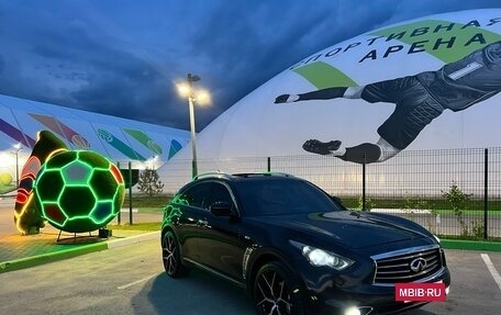 Infiniti FX II, 2010 год, 1 650 000 рублей, 12 фотография