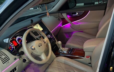 Infiniti FX II, 2010 год, 1 650 000 рублей, 18 фотография