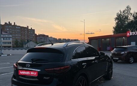 Infiniti FX II, 2010 год, 1 650 000 рублей, 20 фотография
