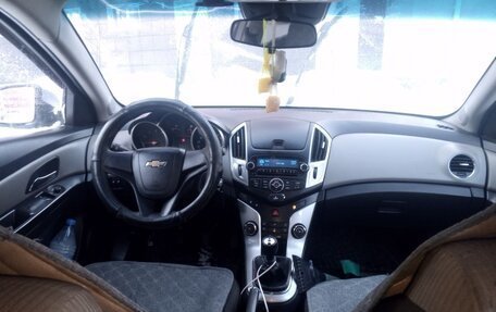 Chevrolet Cruze II, 2013 год, 600 000 рублей, 17 фотография